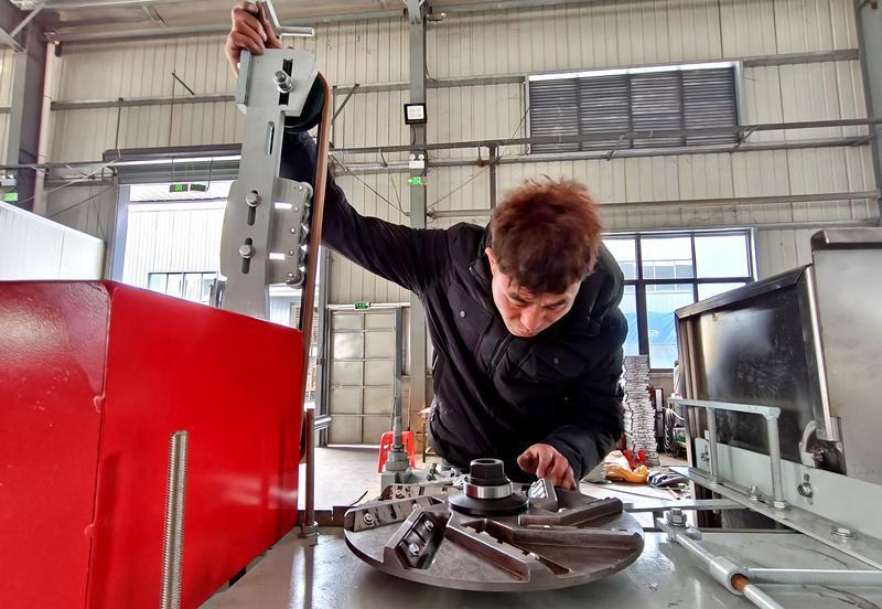 精益求精 邵武市意創(chuàng)機(jī)械制造生產(chǎn)車間設(shè)備安裝調(diào)試現(xiàn)場紀(jì)實